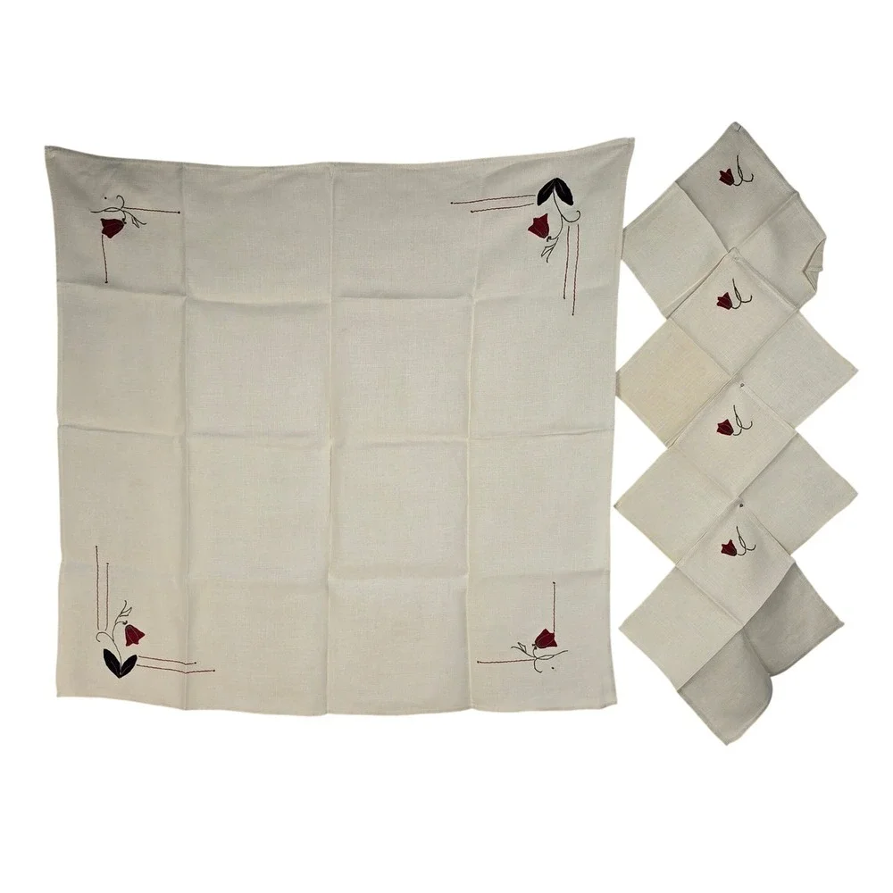 Vintage Hand‎ Embroidered Linen Tablecloth and 4 Napkins Set Cream Red Floral
